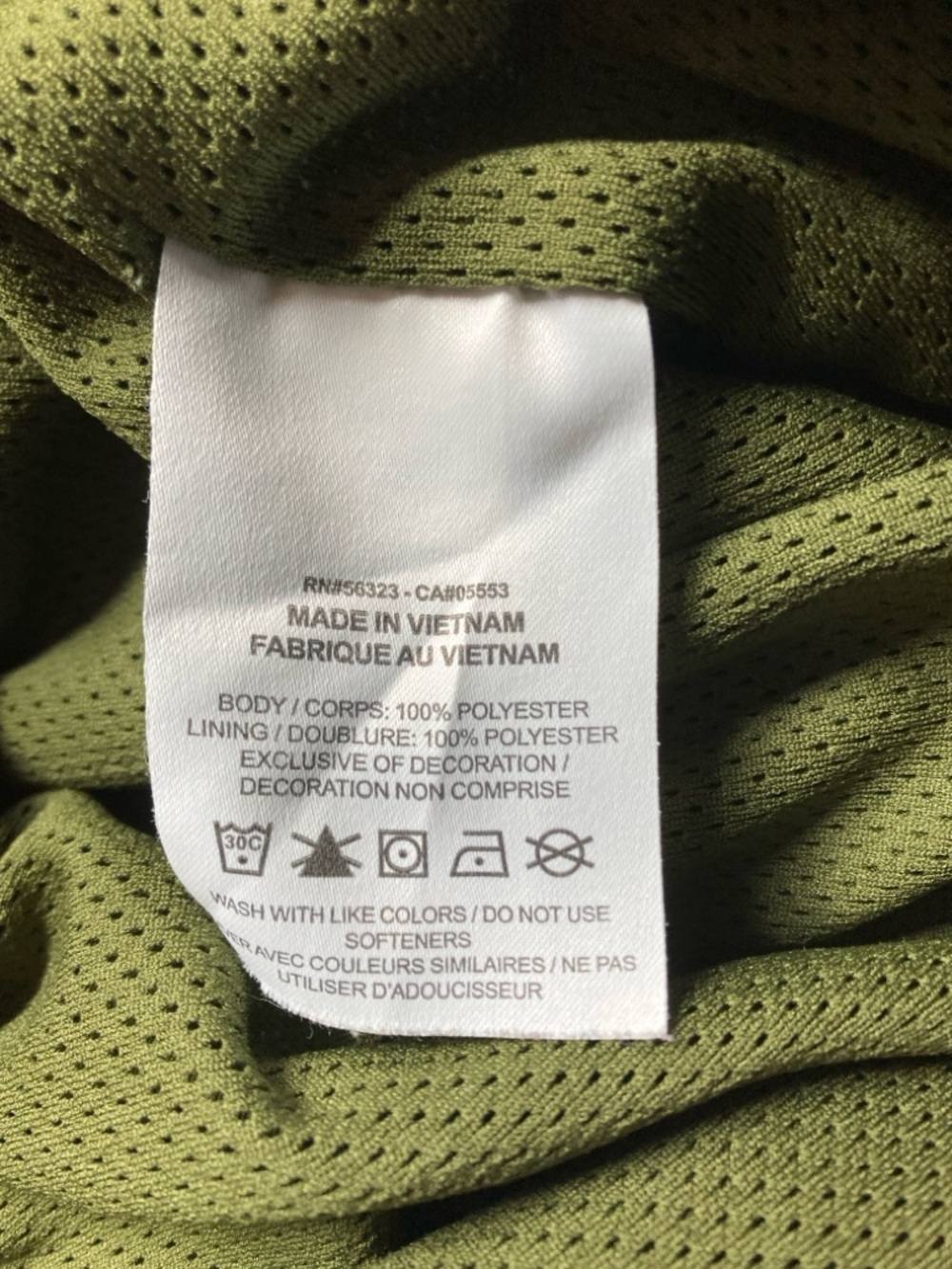 Nike Green Mesh Lined Shorts Mens Medium Essential Woven Flow 5.5 Ins AR2382-327 - Picture 3 of 7